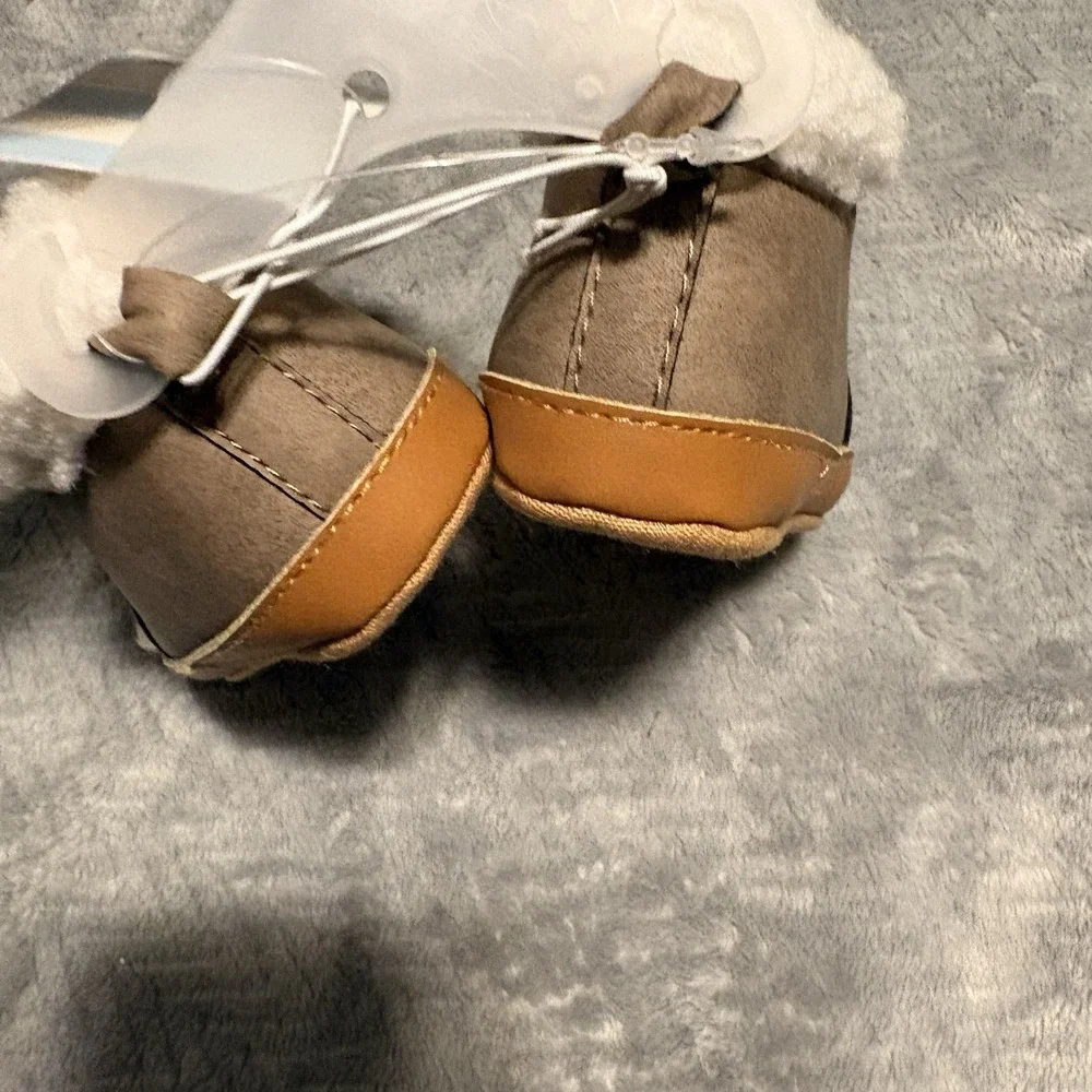 Target Sz 9-12M Toddler's Gray/Brown Fleece Shoe Booties